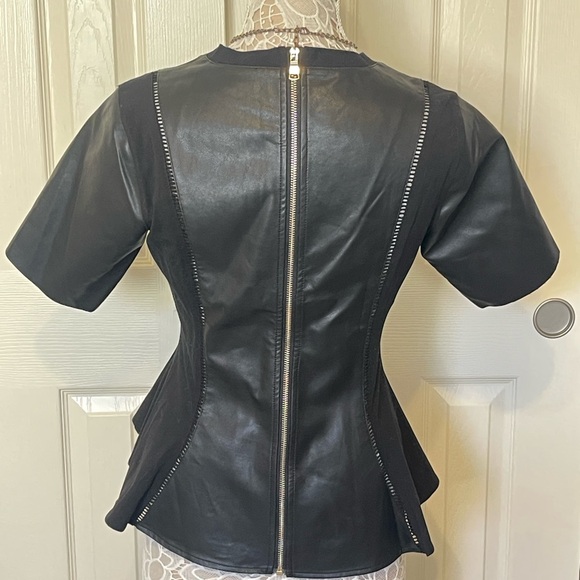 Gracia Faux Leather Back Zip Shirt Balloon Puff Sleeves Flair Waist - Picture 2 of 6